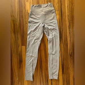 Gymshark x Whitney Simmons leggings